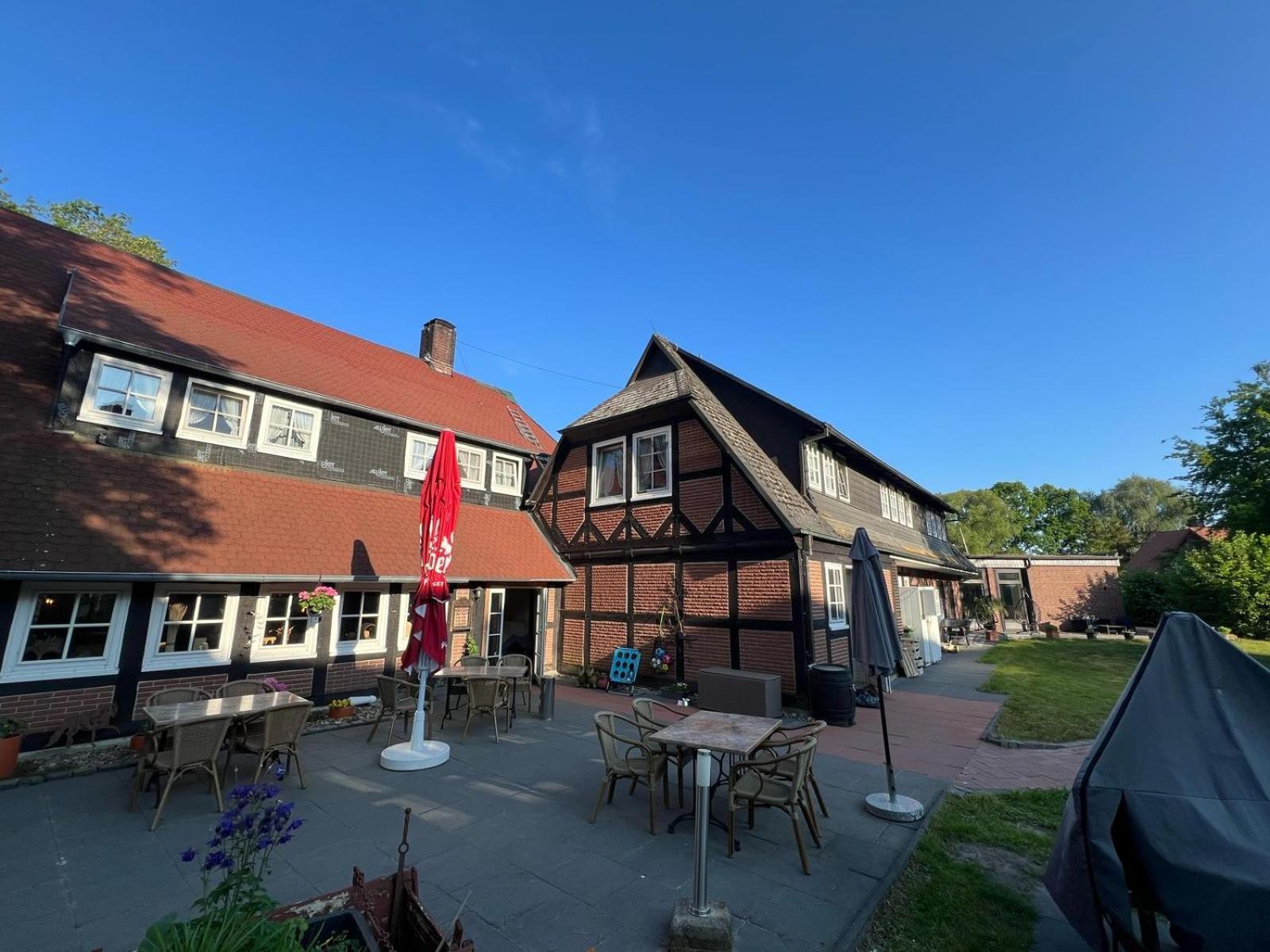Ihr Ferien Hotel Brunnenhof Suhlendorf Экстерьер фото