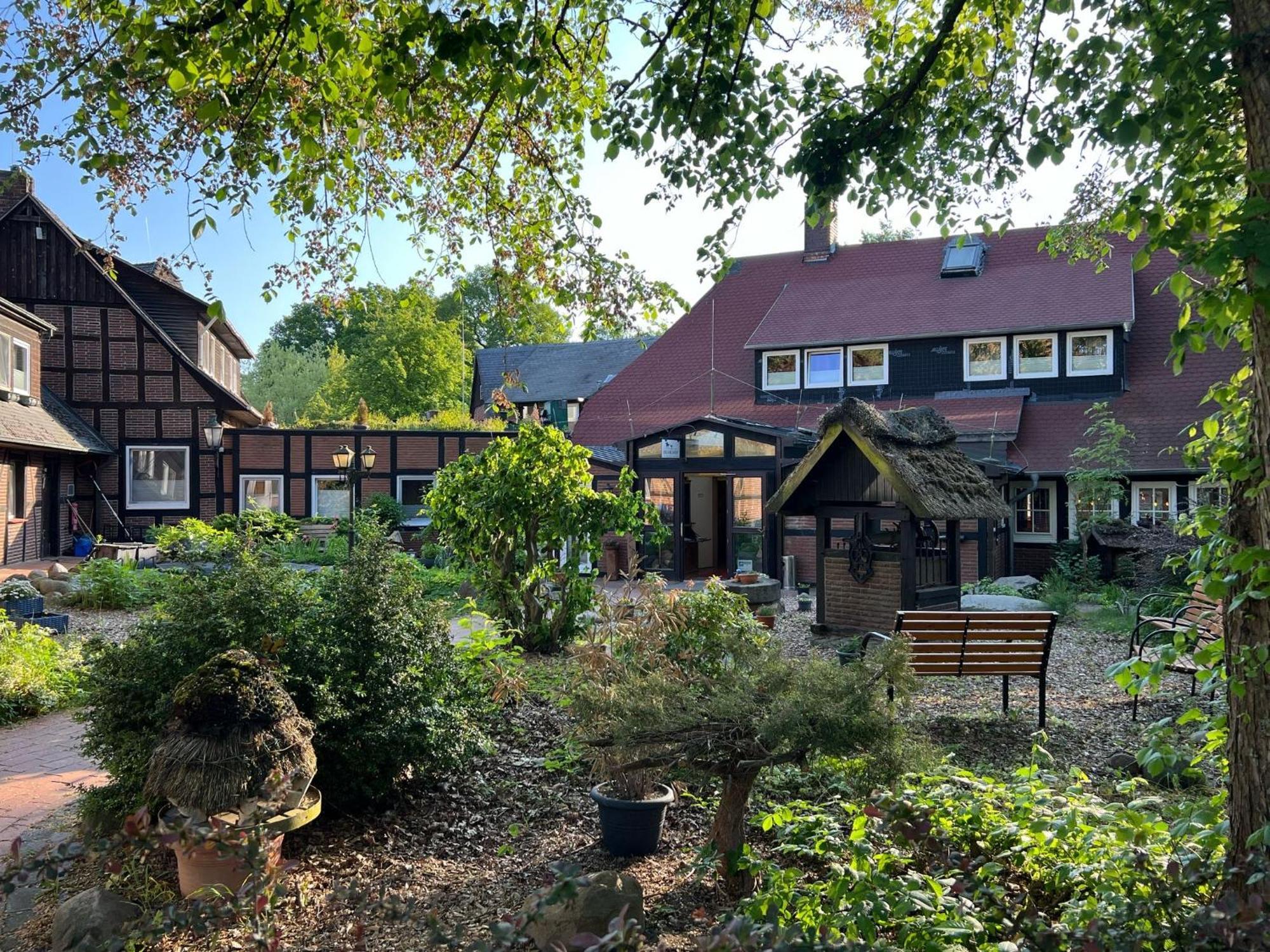 Ihr Ferien Hotel Brunnenhof Suhlendorf Экстерьер фото